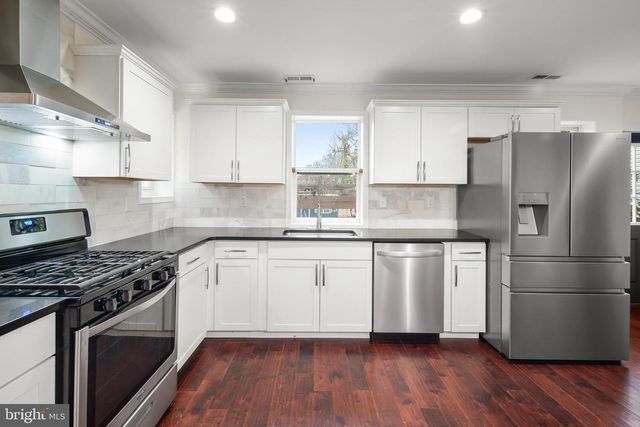 2208 SHEPHERD ST NE, Washington, DC 20018