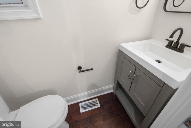 2208 SHEPHERD ST NE, Washington, DC 20018