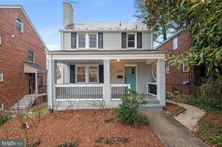 2208 SHEPHERD ST NE, Washington, DC 20018