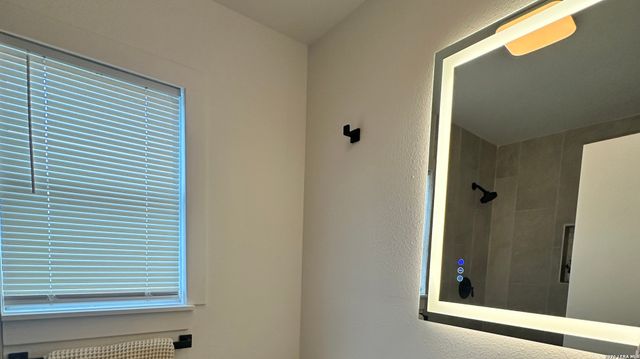 259 E Baetz Blvd, San Antonio, TX 78221