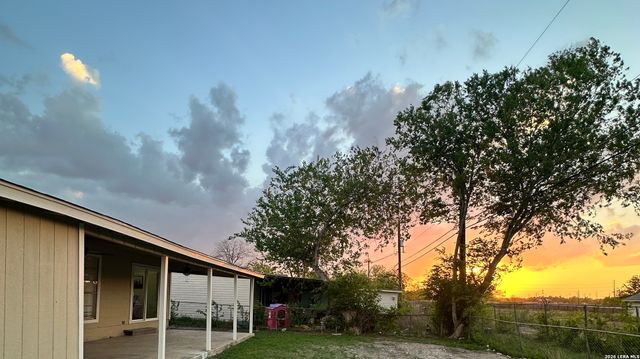 259 E Baetz Blvd, San Antonio, TX 78221