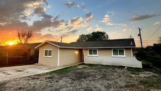 259 E Baetz Blvd, San Antonio, TX 78221