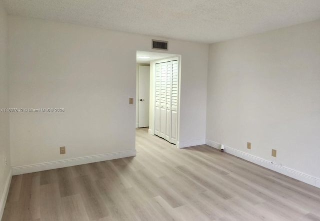 16491 Blatt Blvd 203, Weston, FL 33326