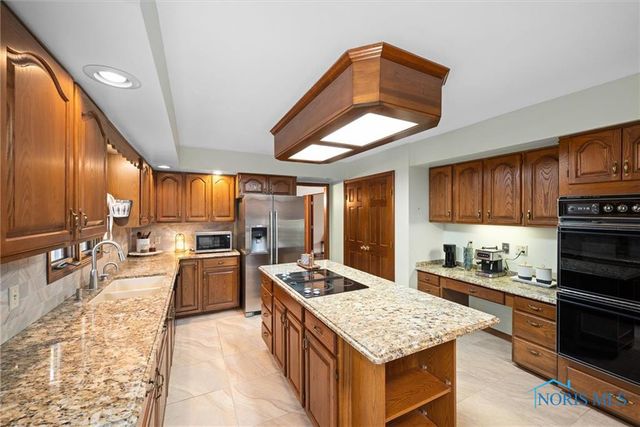 4504 Sulgrave Drive, Toledo, OH 43623