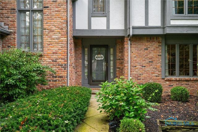 4504 Sulgrave Drive, Toledo, OH 43623