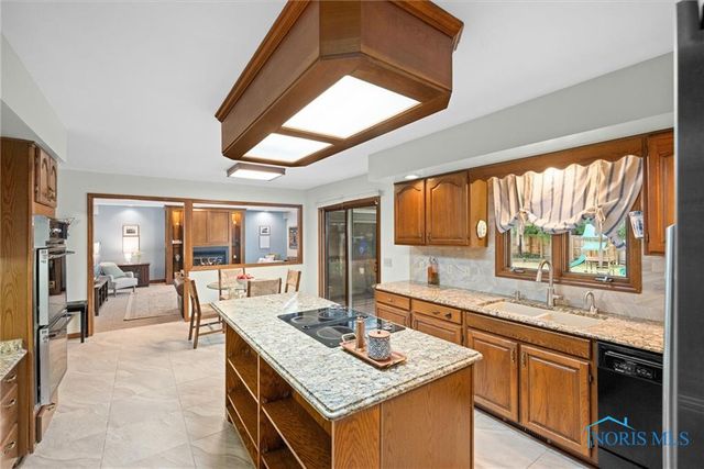 4504 Sulgrave Drive, Toledo, OH 43623