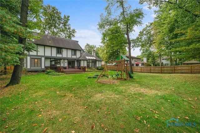 4504 Sulgrave Drive, Toledo, OH 43623