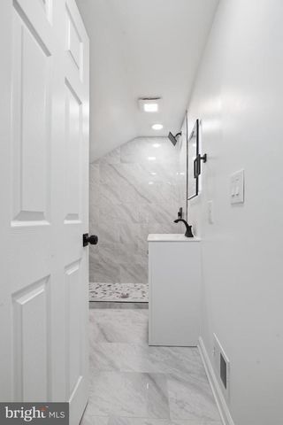 5005 HOLLYWOOD RD, College Park, MD 20740