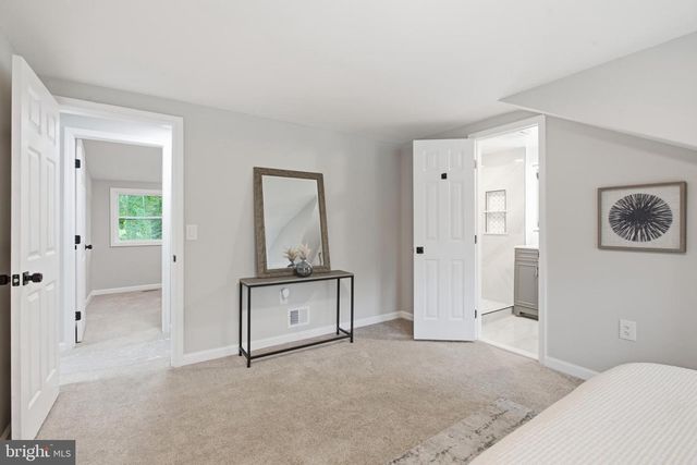 5005 HOLLYWOOD RD, College Park, MD 20740