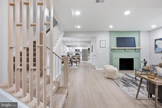 5005 HOLLYWOOD RD, College Park, MD 20740
