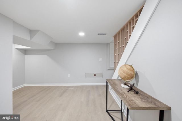 5005 HOLLYWOOD RD, College Park, MD 20740