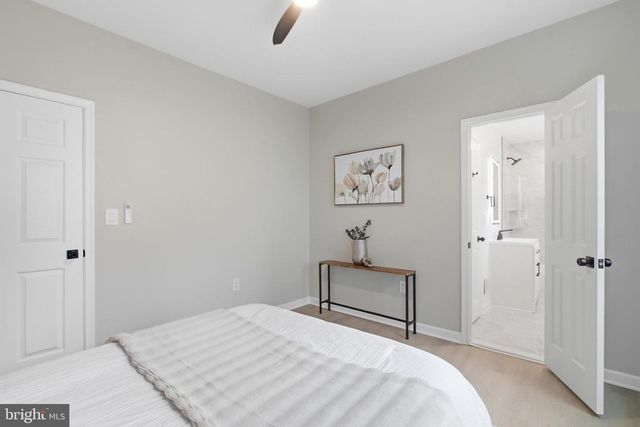 5005 HOLLYWOOD RD, College Park, MD 20740