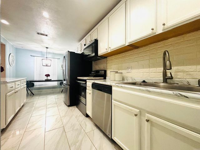 1118 Brookview Drive, Benton, AR 72015