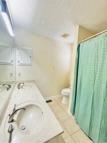 1118 Brookview Drive, Benton, AR 72015