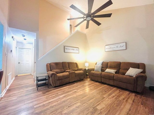 1118 Brookview Drive, Benton, AR 72015