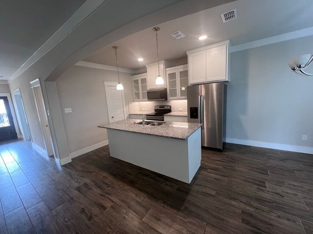 1004 N Kentucky Street B, Mckinney, TX 75069