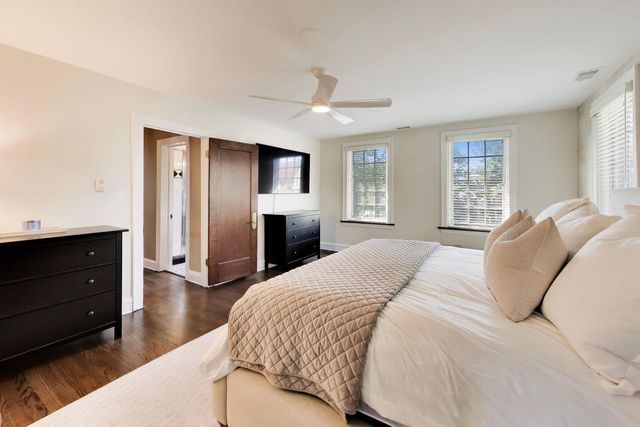 10456 S Bell Avenue, Chicago, IL 60643