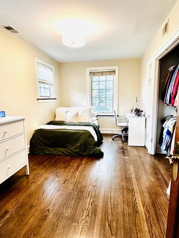 10456 S Bell Avenue, Chicago, IL 60643