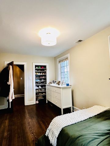 10456 S Bell Avenue, Chicago, IL 60643