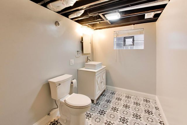 10456 S Bell Avenue, Chicago, IL 60643