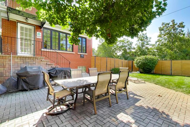 10456 S Bell Avenue, Chicago, IL 60643