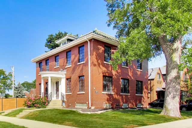 10456 S Bell Avenue, Chicago, IL 60643