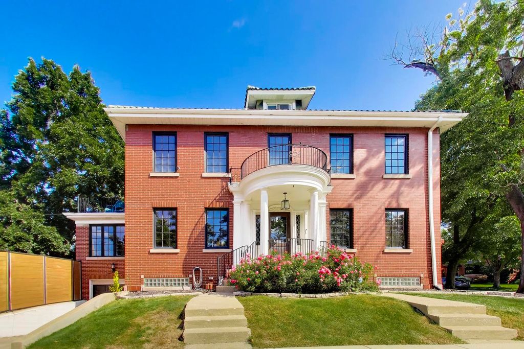 10456 S Bell Avenue, Chicago, IL 60643