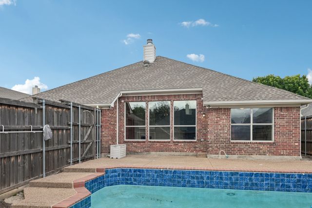9863 Red Cedar Drive, Frisco, TX 75035