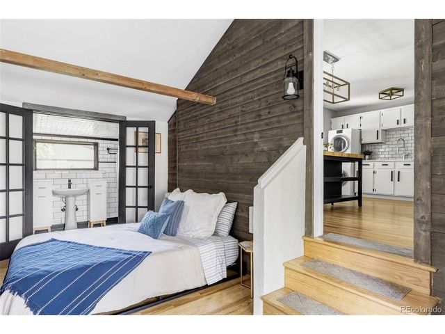 2949 S Corona St, Englewood, CO 80113
