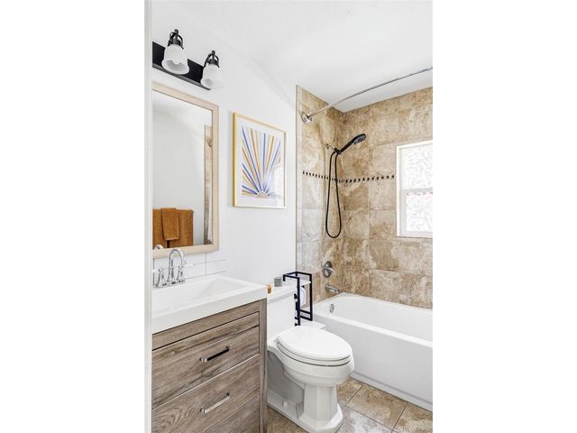 2949 S Corona St, Englewood, CO 80113