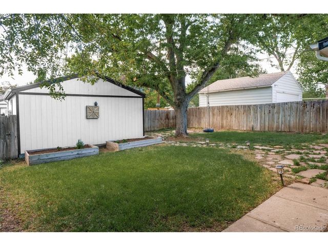 2949 S Corona St, Englewood, CO 80113