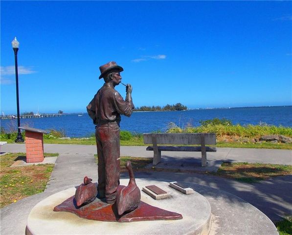 571 Balboa Street, Sebastian, FL 32958