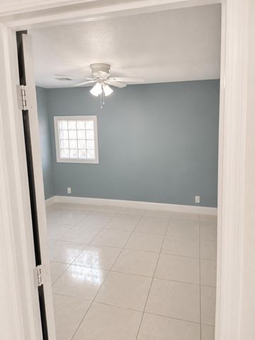 725 Dobbins Street 731, West Palm Beach, FL 33405