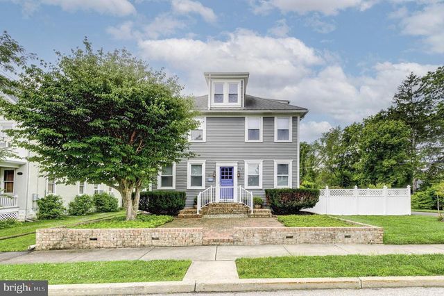 21 CRAVEN LN, Lawrence Township, NJ 08648
