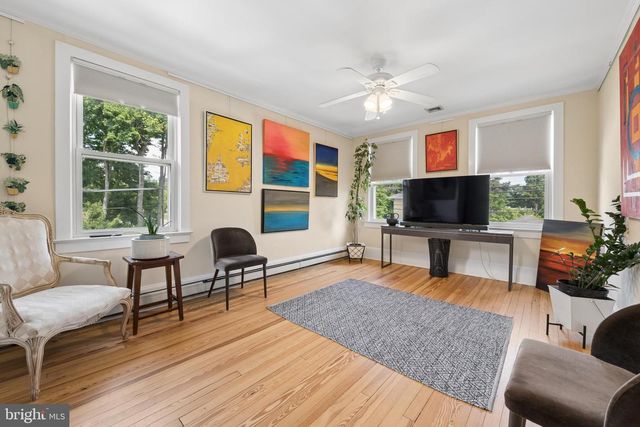 21 CRAVEN LN, Lawrence Township, NJ 08648