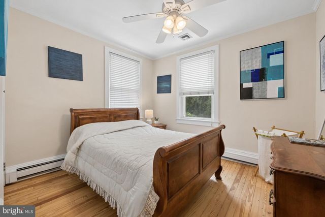 21 CRAVEN LN, Lawrence Township, NJ 08648