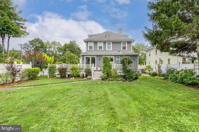 21 CRAVEN LN, Lawrence Township, NJ 08648