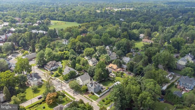 21 CRAVEN LN, Lawrence Township, NJ 08648