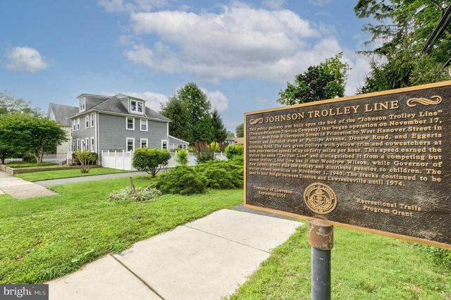 21 CRAVEN LN, Lawrence Township, NJ 08648