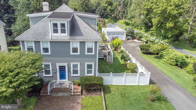 21 CRAVEN LN, Lawrence Township, NJ 08648