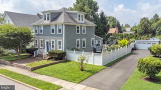21 CRAVEN LN, Lawrence Township, NJ 08648