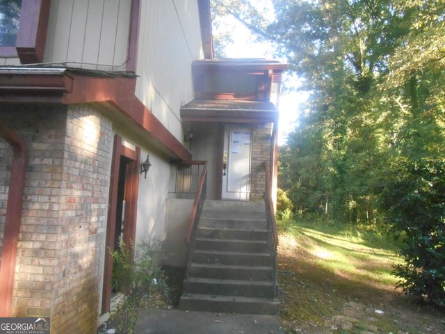 1159 Village Way, Stone Mountain, GA 30088