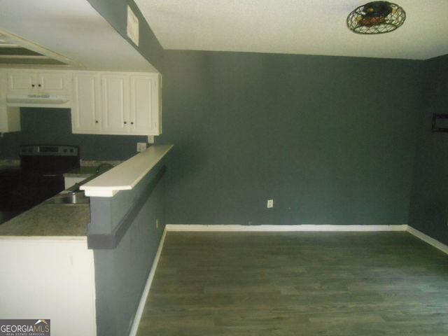 1159 Village Way, Stone Mountain, GA 30088