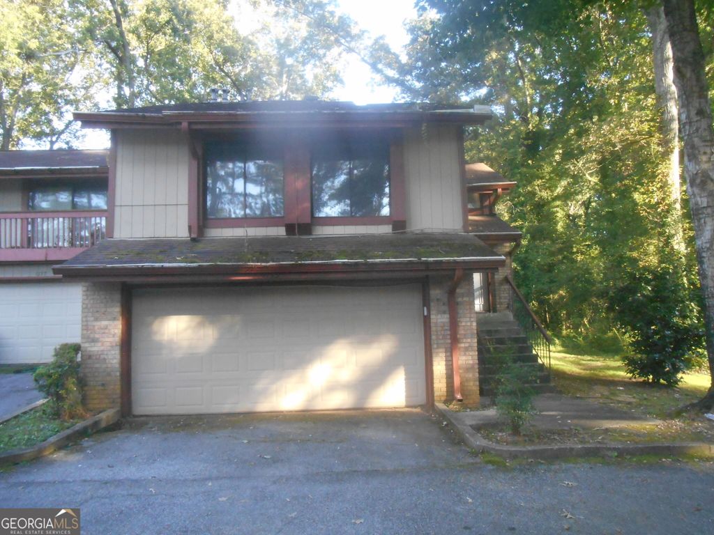 1159 Village Way, Stone Mountain, GA 30088