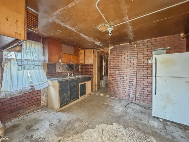 2187 White Avenue, Indianapolis, IN 46202