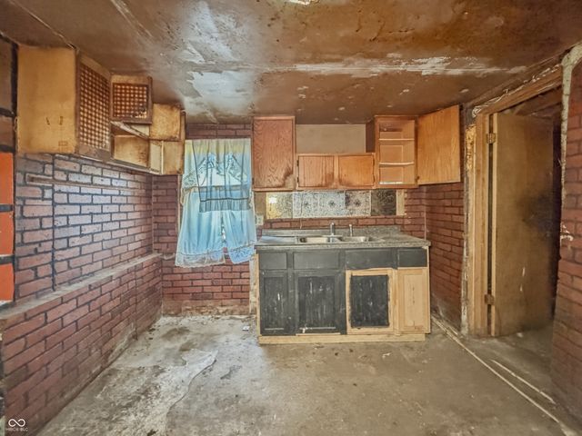 2187 White Avenue, Indianapolis, IN 46202