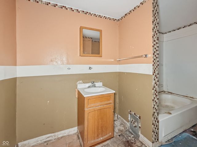 2187 White Avenue, Indianapolis, IN 46202