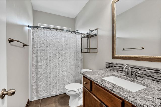 1317 N Shadow Rock Dr, Andover, KS 67002