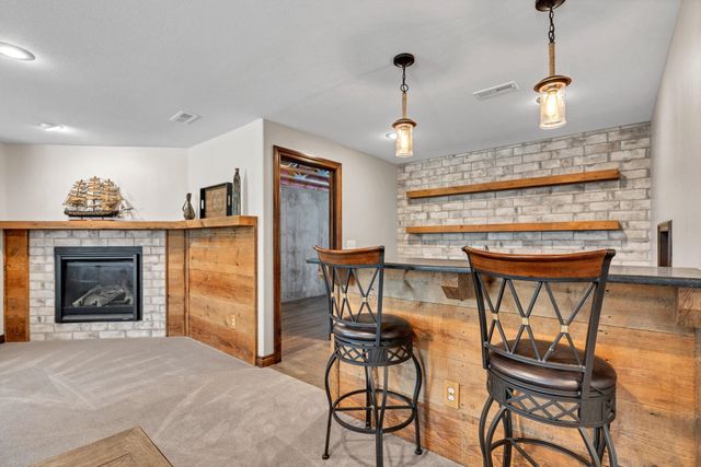 1317 N Shadow Rock Dr, Andover, KS 67002