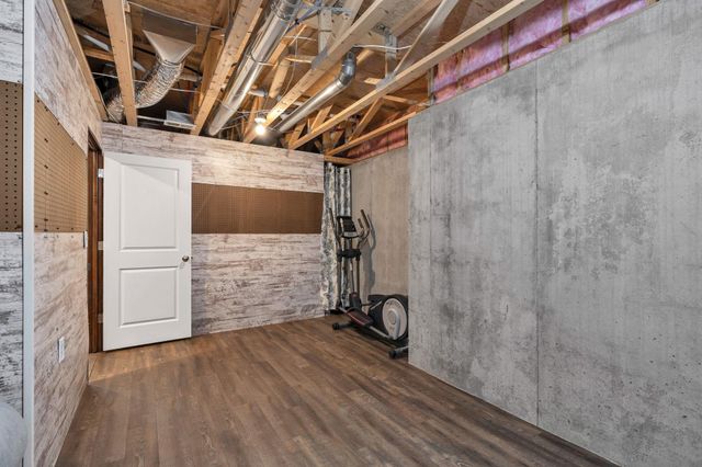 1317 N Shadow Rock Dr, Andover, KS 67002